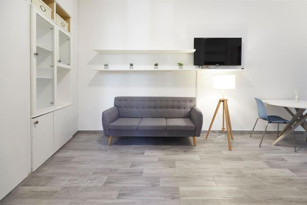 Flat Number 11 Apartment Милано Екстериор снимка